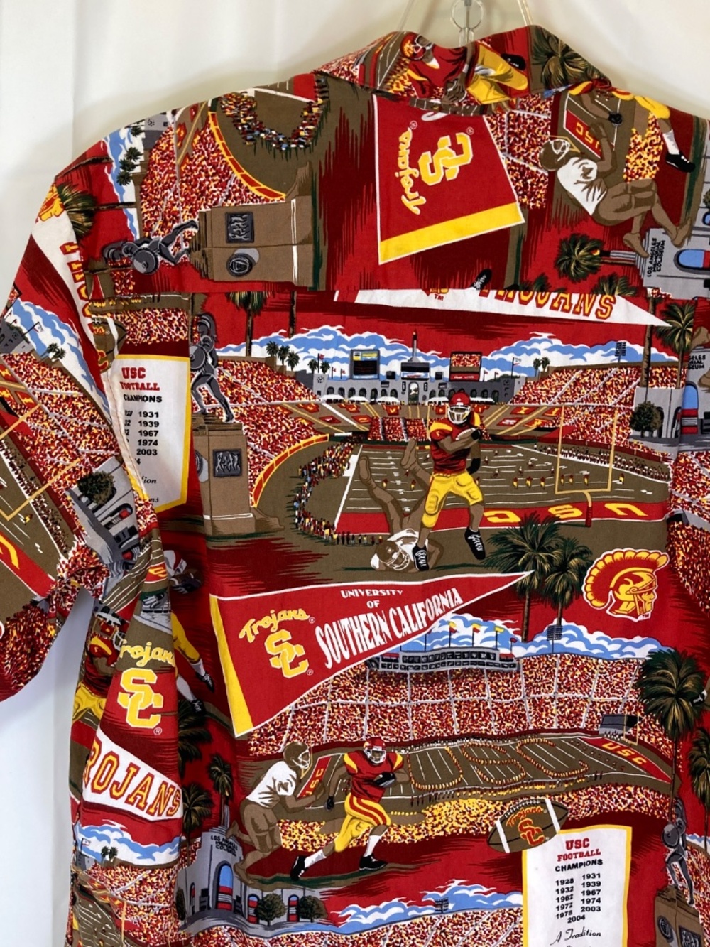 Reyn Spooner Team Trojan USC Trojans Button Down Shirt Red Stadium Images Sz XS - Picture 9 of 13